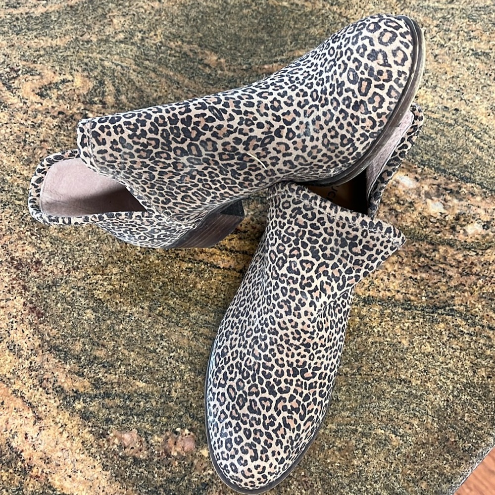 Leopard Print Booties. Size 8M. Lucky Brand
